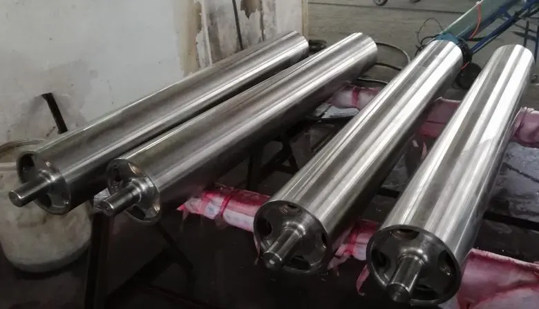 How Do Stabilizer Rolls Improve the Handling of Delicate Materials?